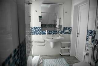 Бутик-Отель Мускатель Гурзуф Люкс «Картье» двухкомнатный (mountain –see View)-8