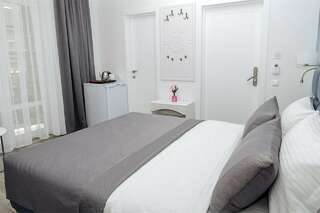 Бутик-Отель Мускатель Гурзуф Стандарт DBL (Mountain-land view)-8