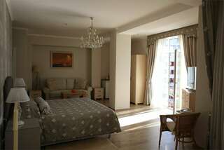 Бутик-Отель Мускатель Гурзуф Люкс «Классик» (Mountain–see view)-3