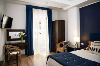 Бутик-Отель Мускатель Гурзуф Люкс «Картье» двухкомнатный (mountain –see View)-4