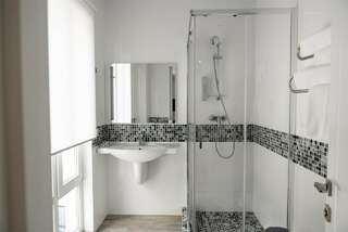 Бутик-Отель Мускатель Гурзуф Стандарт DBL (Mountain-land view)-10